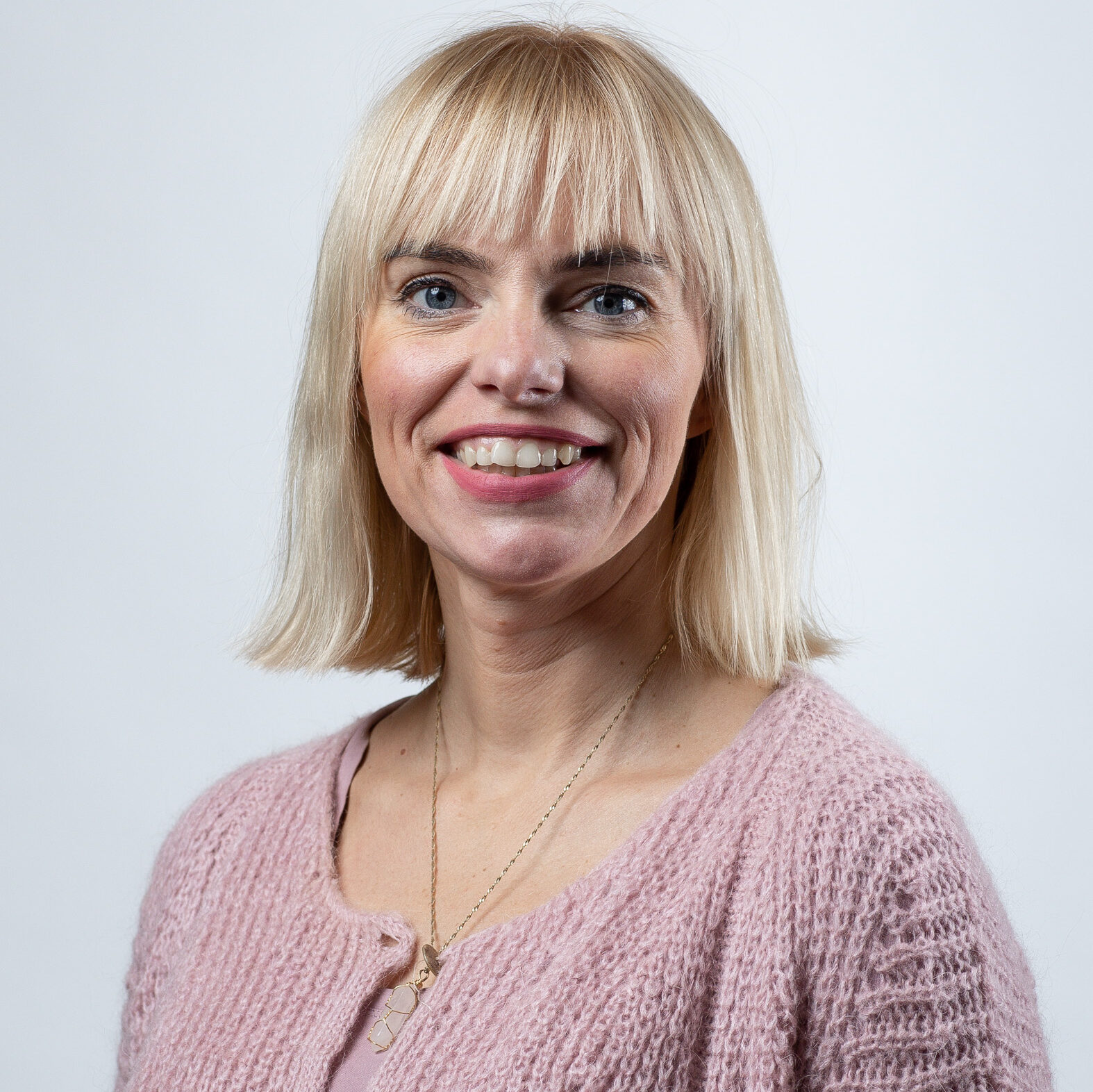 Agnieszka Önder, DS Operations Pilot Plant Leiden at The Janssen Pharmaceutical Companies of Johnson & Johnson on End-to-End Single-Use Manufacturing at Pilot Plant for Early Development Clinical Materia